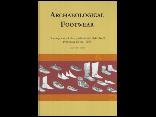 Archaeological footwear boek